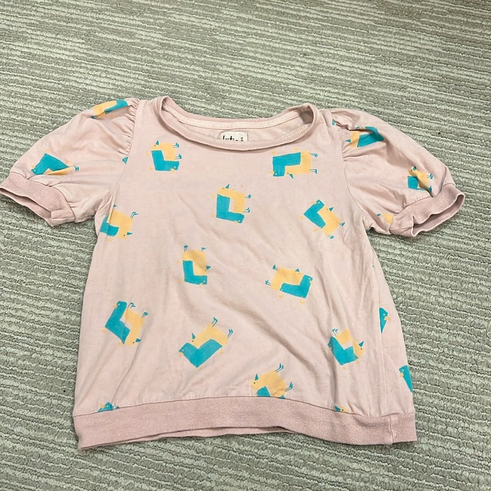 Fun printed tee with cool details